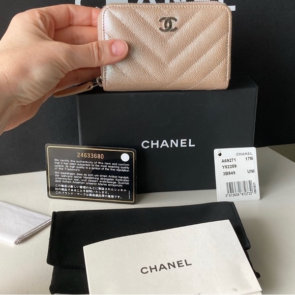 Chanel 17b rose gold zippy card holder wallet - Picture 7 of 9